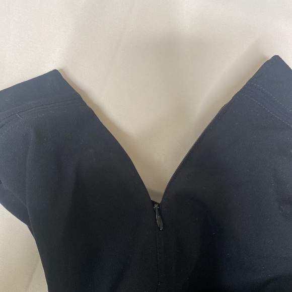 The Limited Stretch Mid Length Skirt - Picture 10 of 12